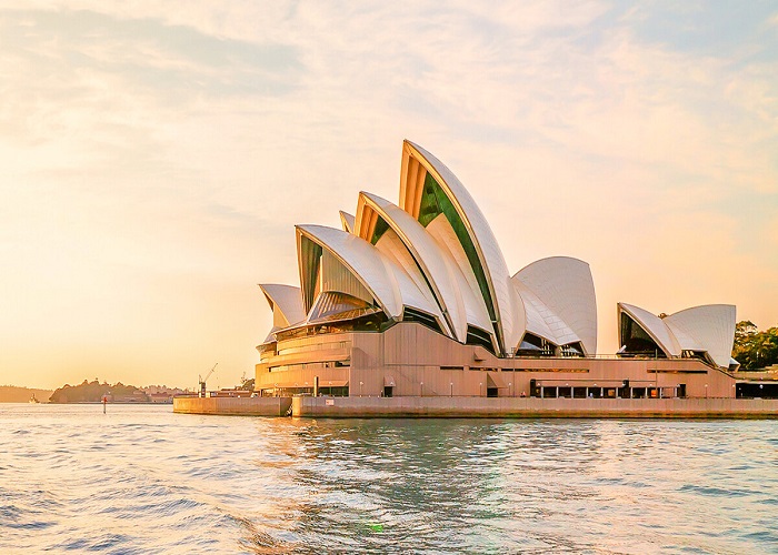 Nhà hát Opera Sydney với kiến trúc con sò độc đáo (ảnh: internet). 