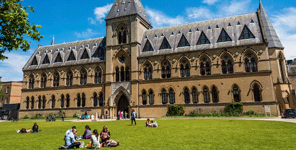 Đại học Oxford sở hữu riêng 102 thư viện cùng hệ thống cơ sở vật chất hiện đại (ảnh: internet). 